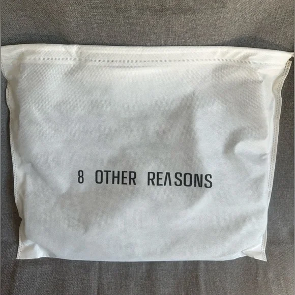 New 8 Other Reasons Betsy Slouch Tote Bag - Picture 9 of 11